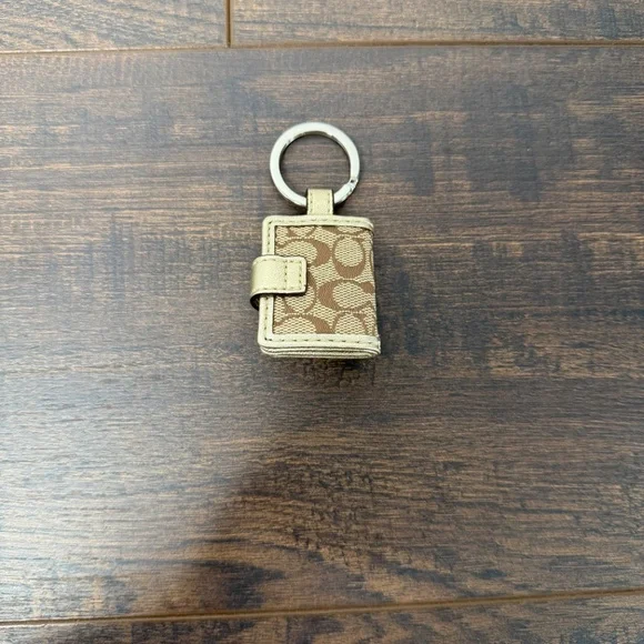 Coach Picture Frame Keychain - Picture 2 of 3